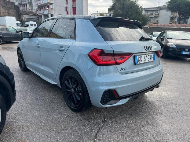 Audi a1 identity black