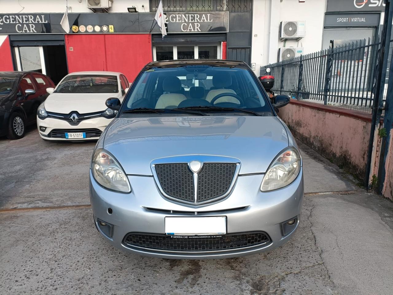 Lancia Ypsilon 1.3 MJT 90 CV Oro Plus OK NEOPATENTATI