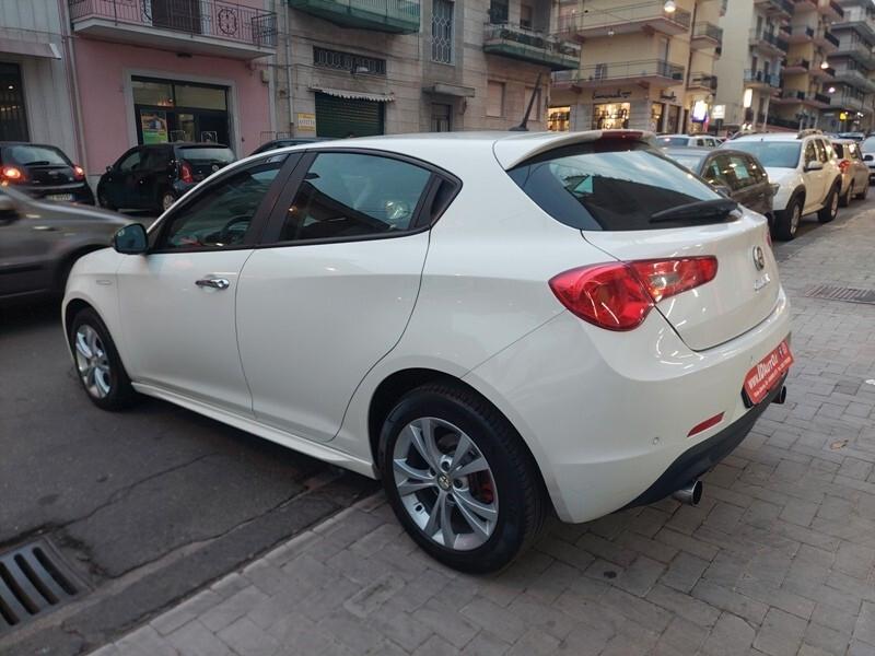 Alfa Romeo Giulietta 1.6 JTDm-2 105 CV Exclusive