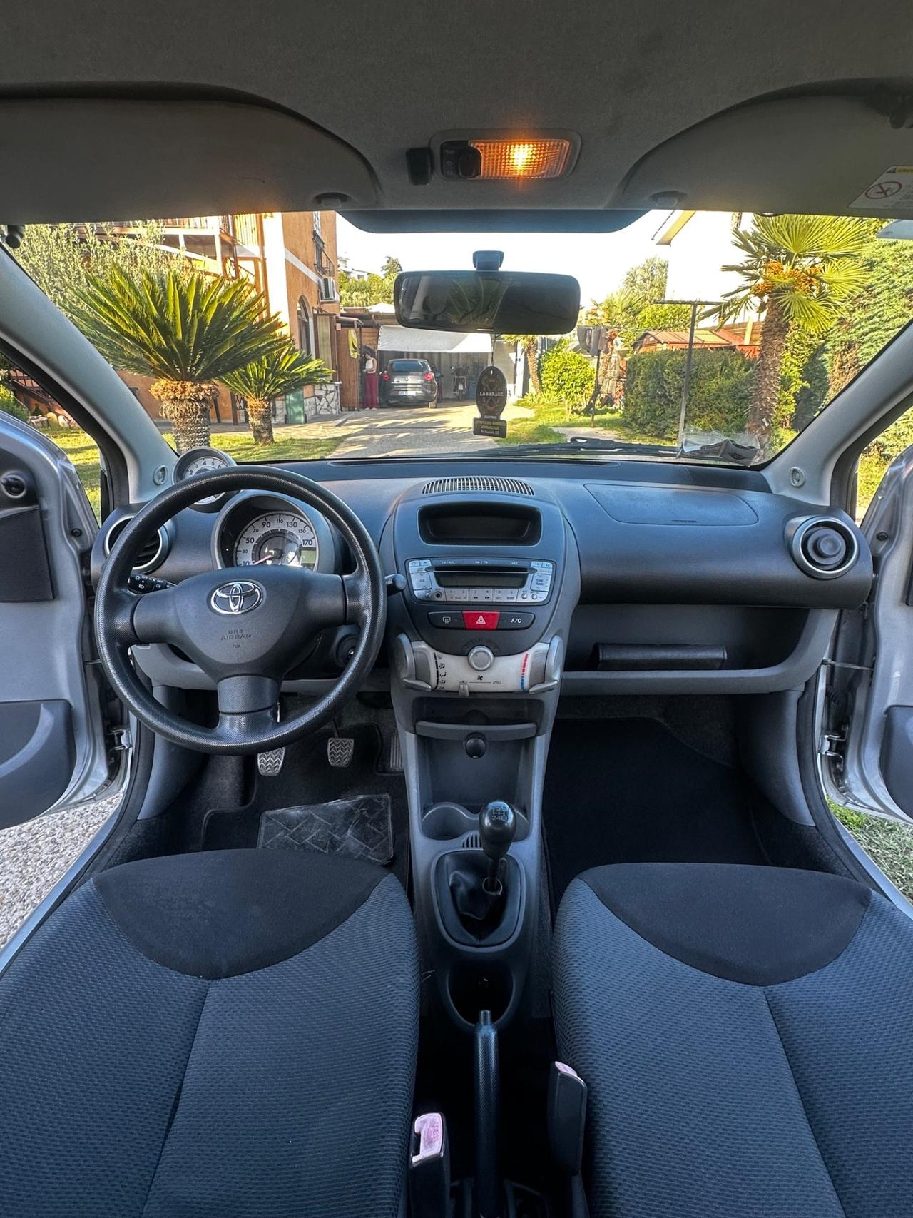 Toyota Aygo 1.0 12V VVT-i 5 porte Sol
