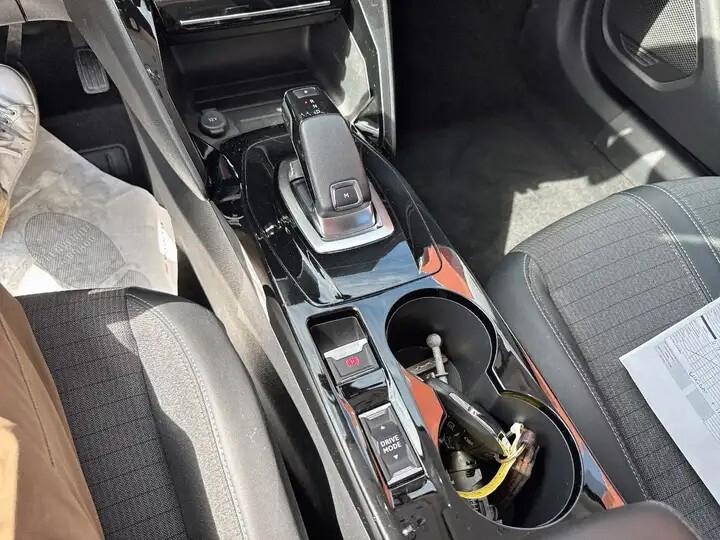Peugeot 2008 PureTech 130 S&S EAT8 Allure Pack
