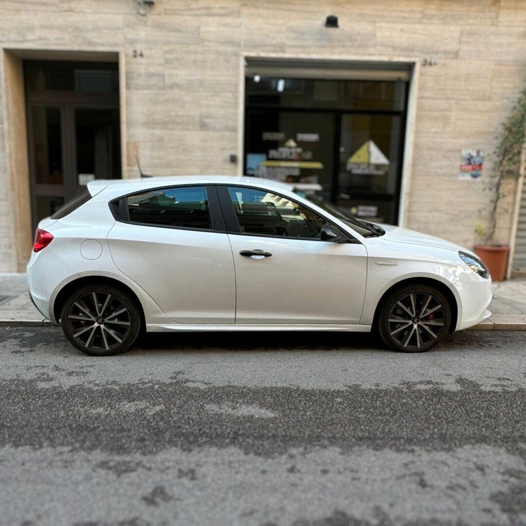 Alfa Romeo Giulietta Sport **CAMBIO AUTOMATICO**