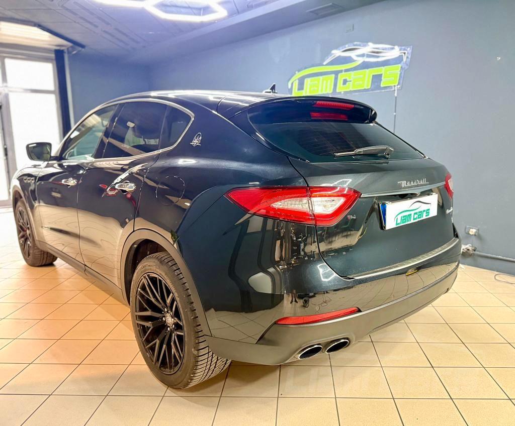 Maserati Levante 3.0 V6 275cv auto