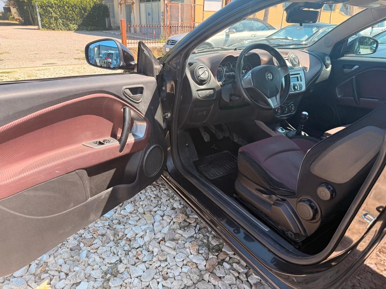 Alfa Romeo MiTo 1.3 JTDm-2 95 CV S&S Distinctive Sport Pack