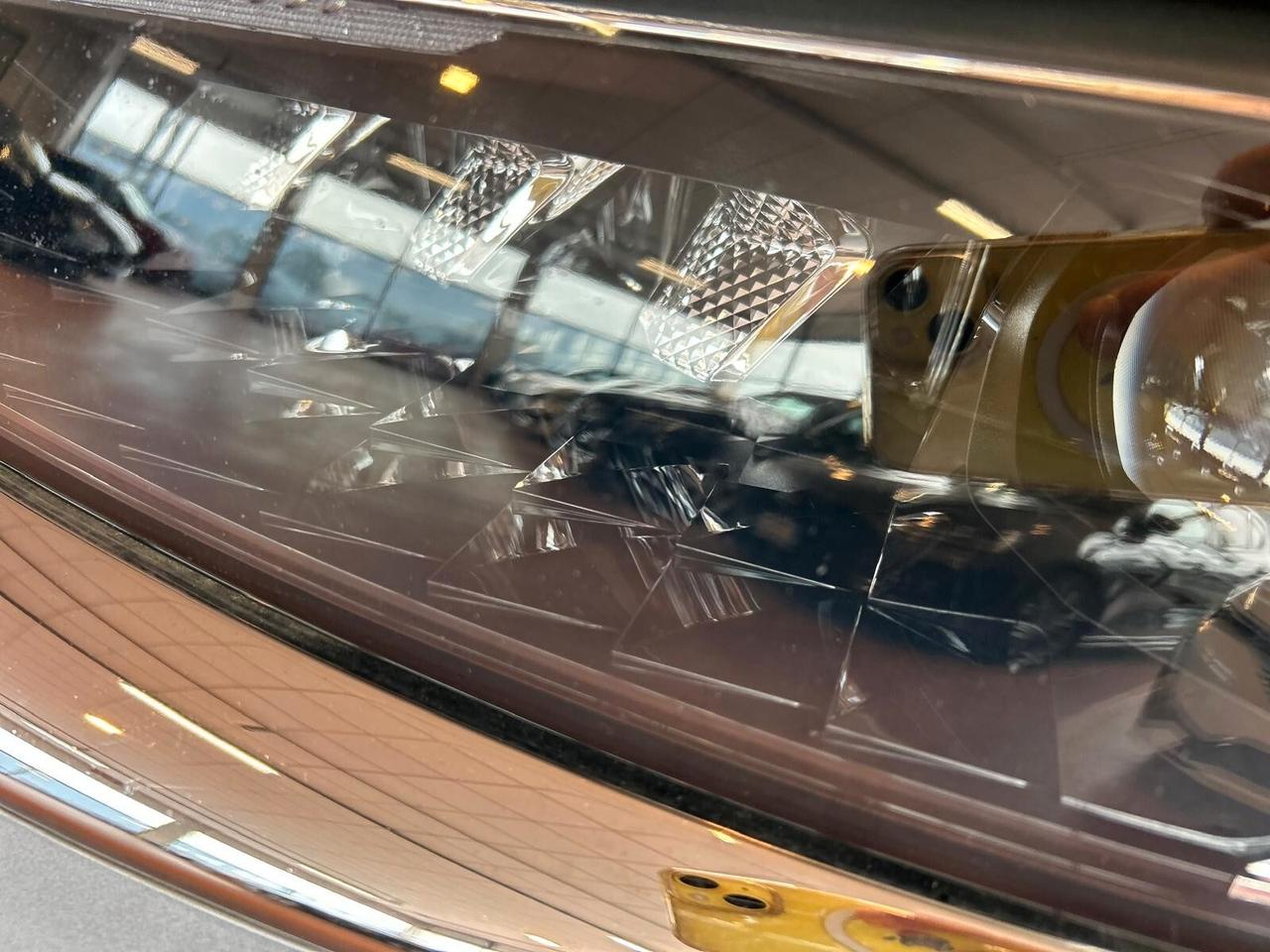 Ds DS 7 Crossback GRAND CHIC BlueHDi 130 aut. SPOTICAR