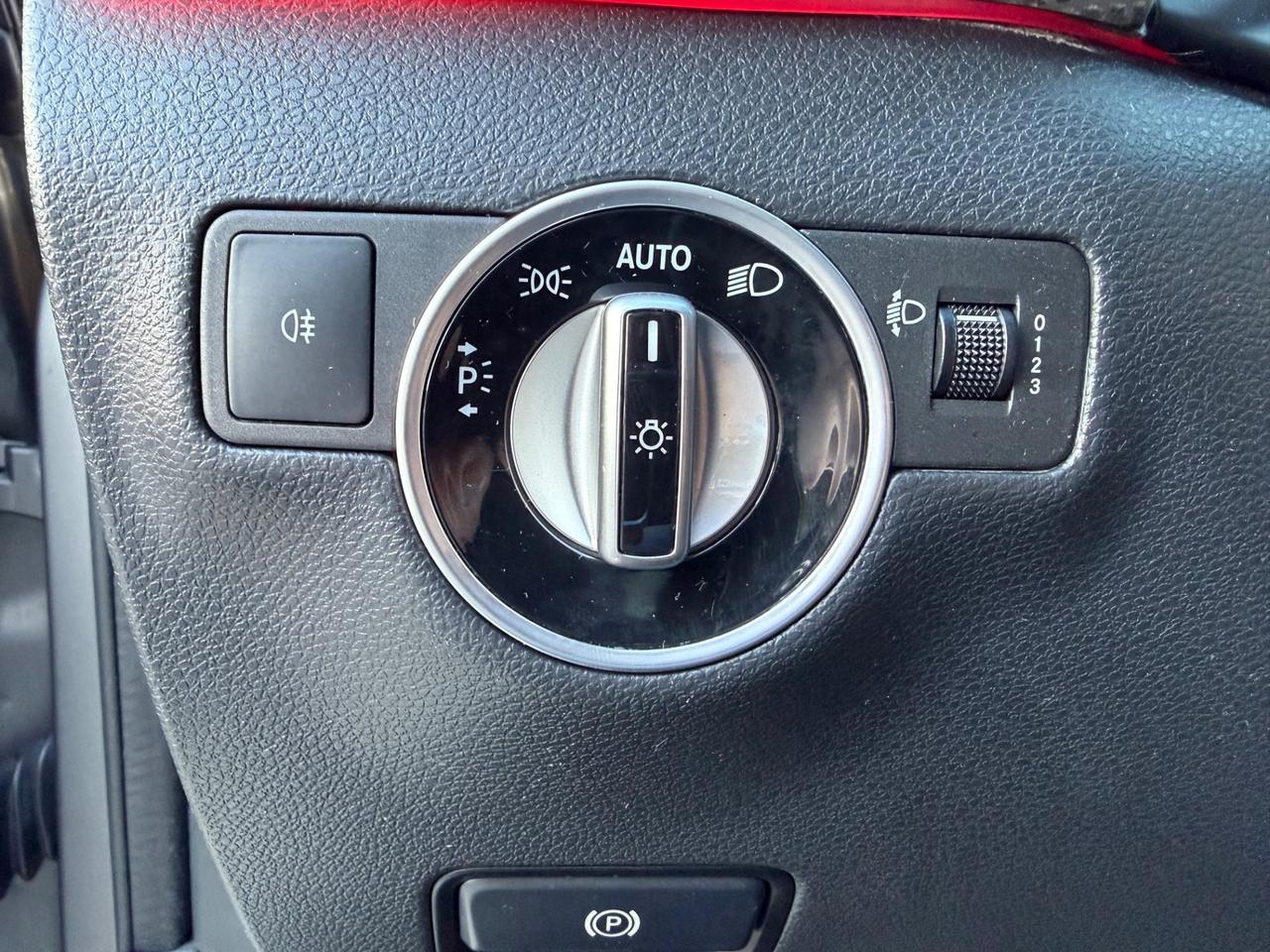 Mercedes-benz B 180 d Automatic Sport