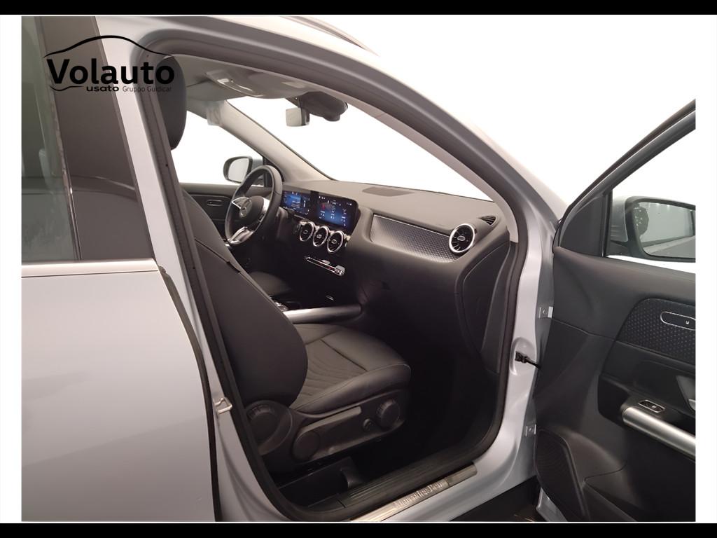 Mercedes-Benz GLA-H247 2023 - GLA 180 d Progressive Advanced auto