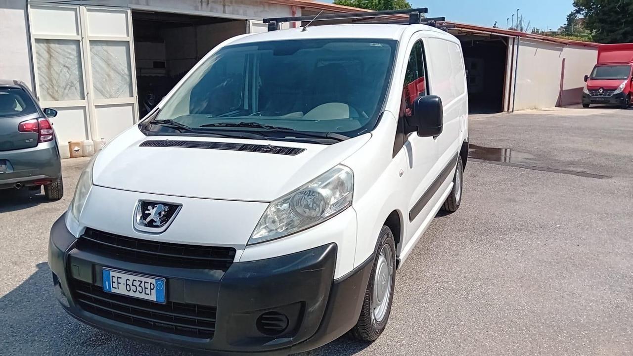 Peugeot expert cargo 3 post-2.0 hdi -12/2010