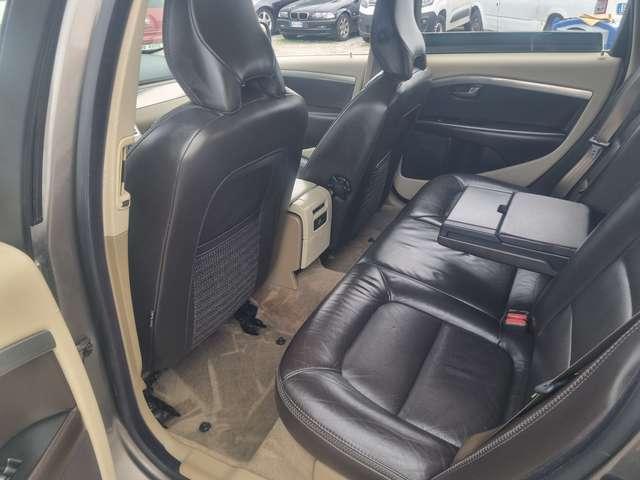 Volvo XC70 XC70 2.4 d5 Kinetic awd 185cv