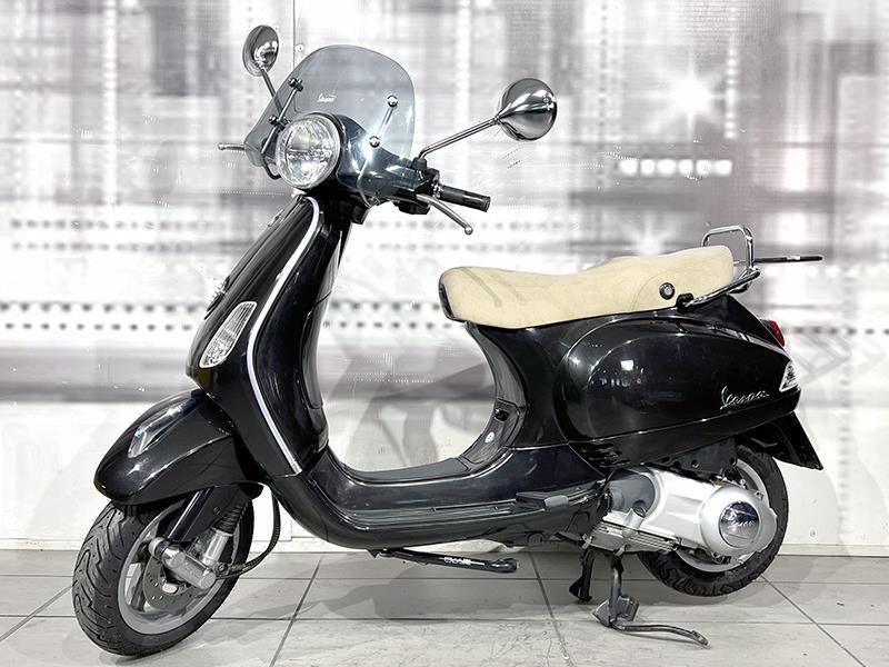 Piaggio Vespa LX 150