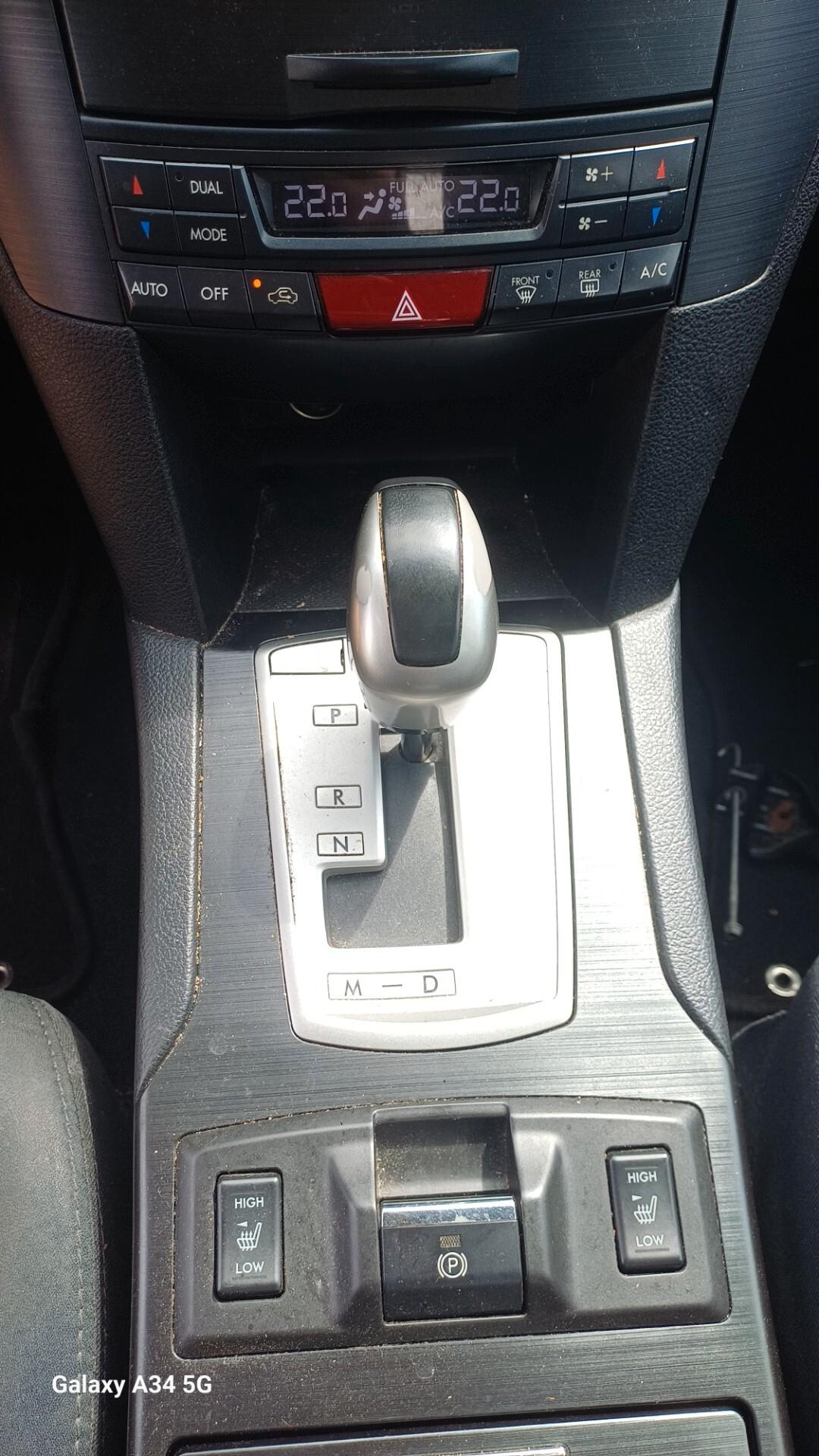 Subaru OUTBACK 2.0d Lineartronic Free