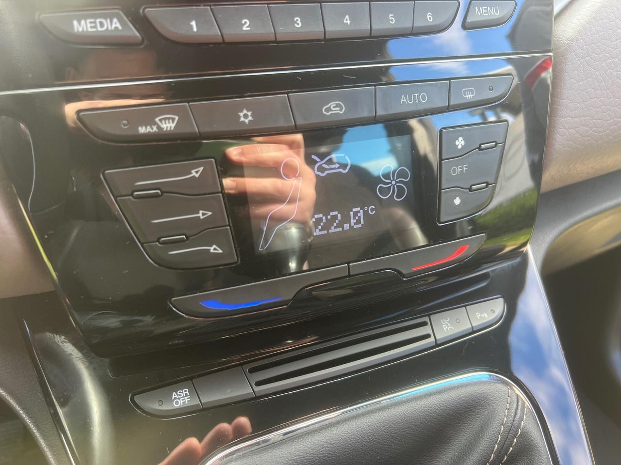 Lancia Ypsilon 1.2 69CV GPL Platinum-2015"UNIPRO"