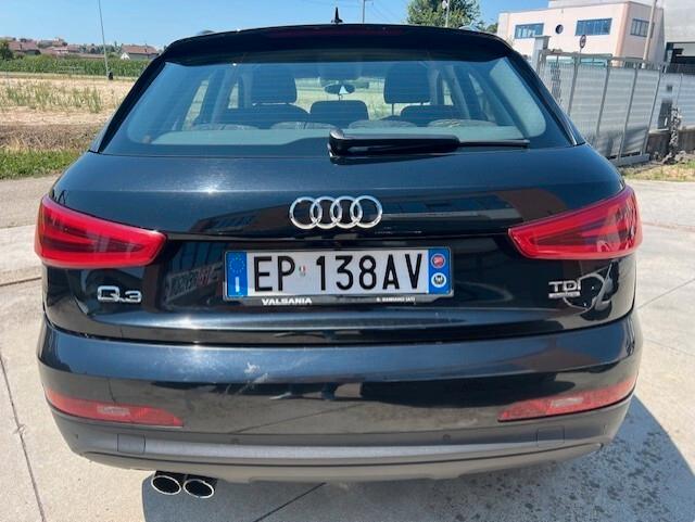 Audi Q3 2.0 TDI 177 CV quattro S tronic Business Plus