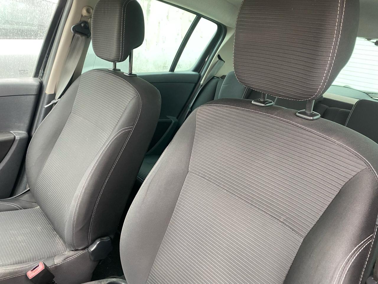 Renault Clio 1.2 16V 5 porte Dynamique