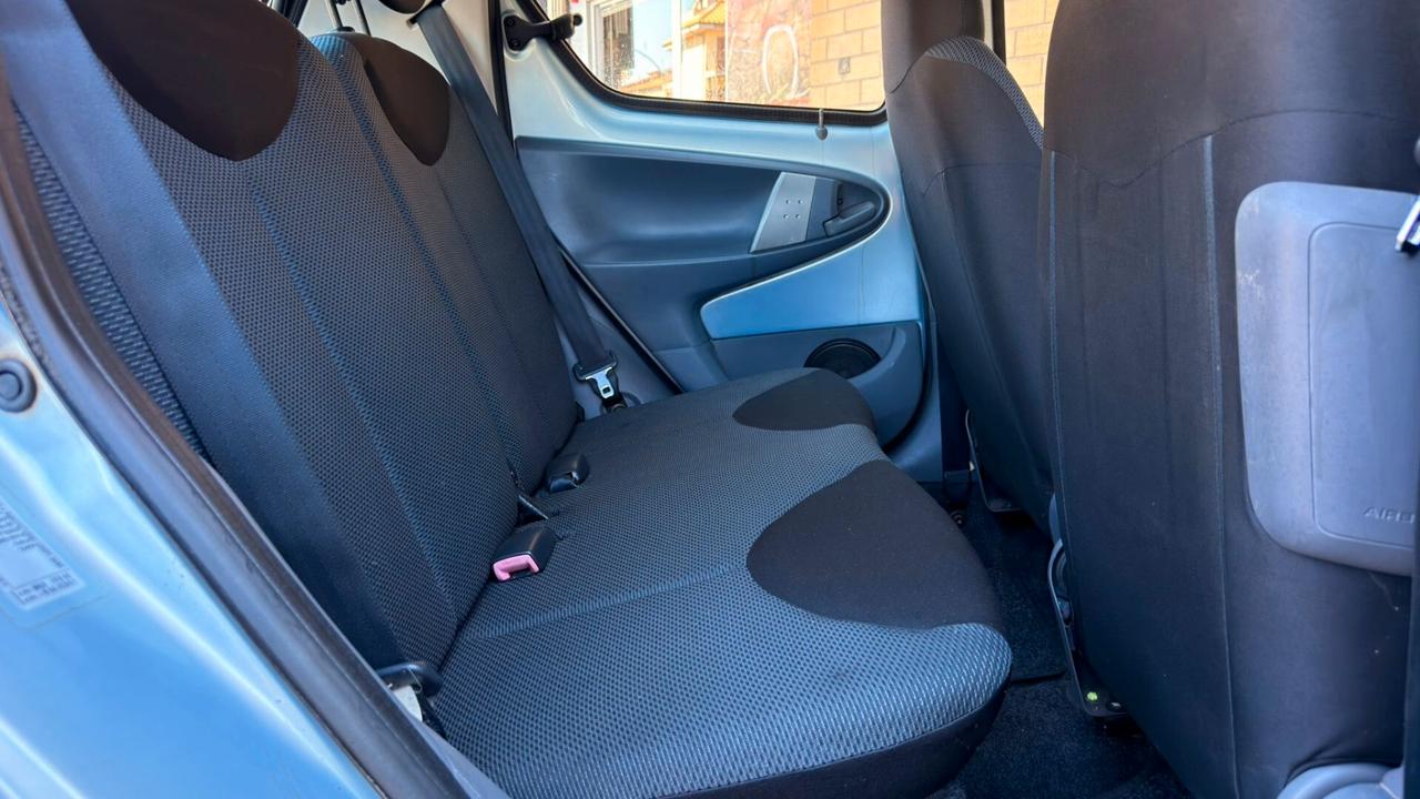 Toyota Aygo 1.0 12V VVT-i 5 porte