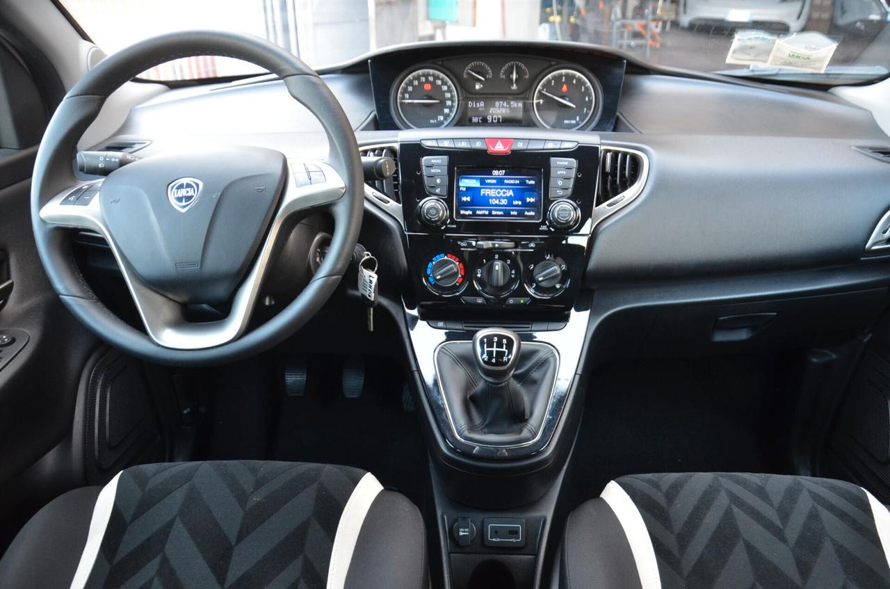 Lancia Ypsilon 1.2 69 CV 5 porte Gold