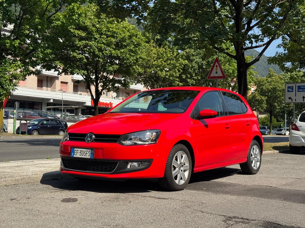 Volkswagen Polo 1.4 5 porte TAGLIANDATA - OK NEOPATENTATI