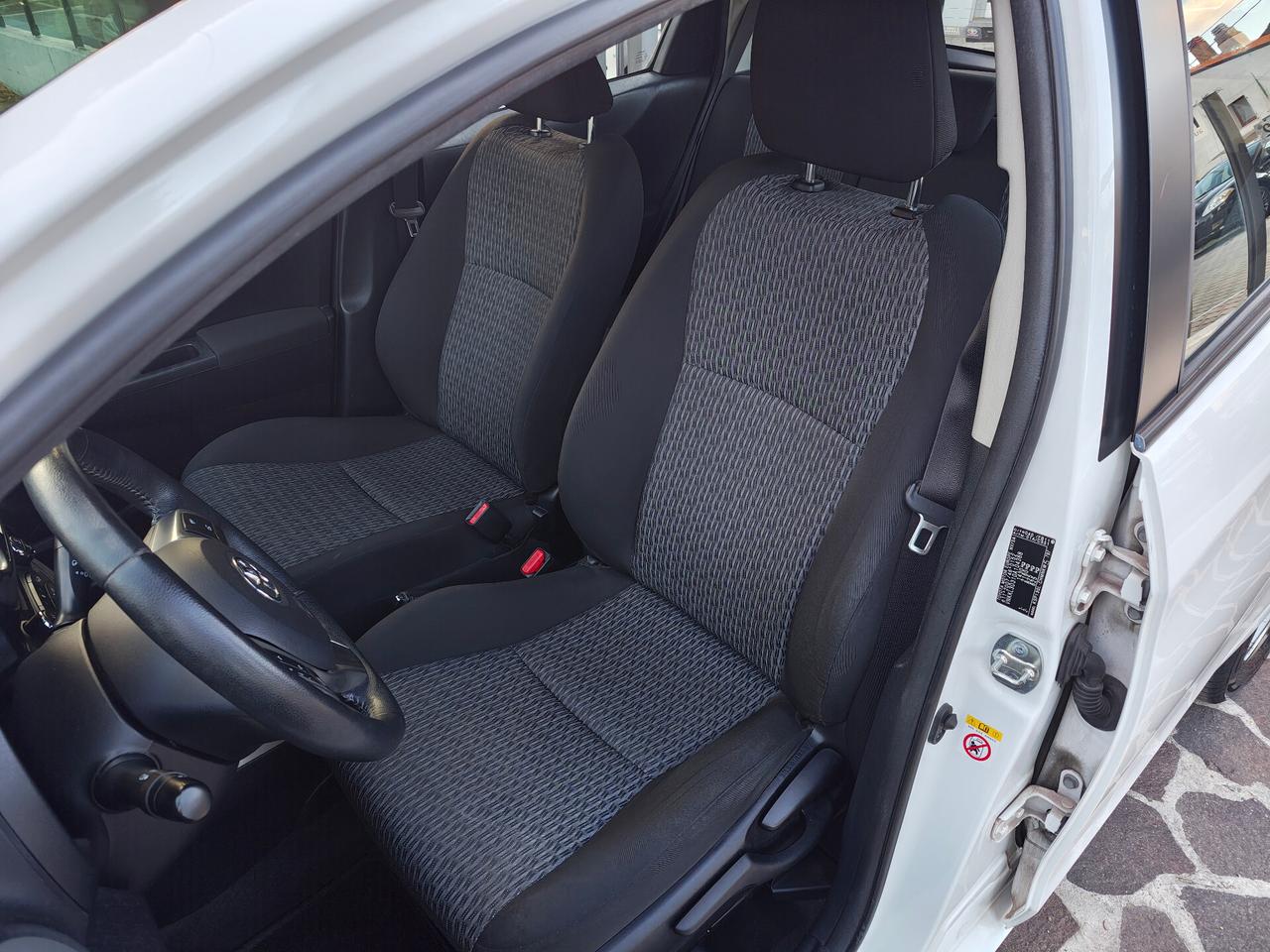 Toyota Yaris 1.0 5 porte Lounge