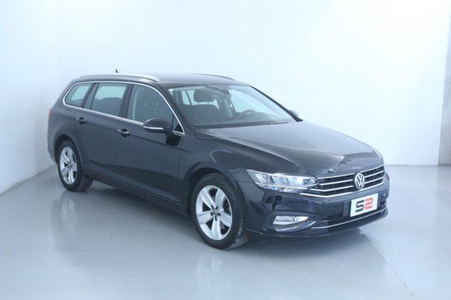 VOLKSWAGEN Passat Variant 2.0 TDI SCR EVO DSG Business Fari LED