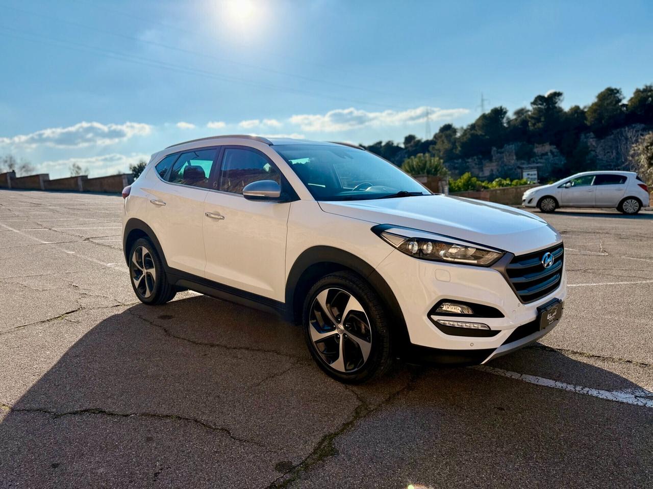 Hyundai Tucson Edition/1.7 DCT 141 CV/FRIZIONE NUOVA