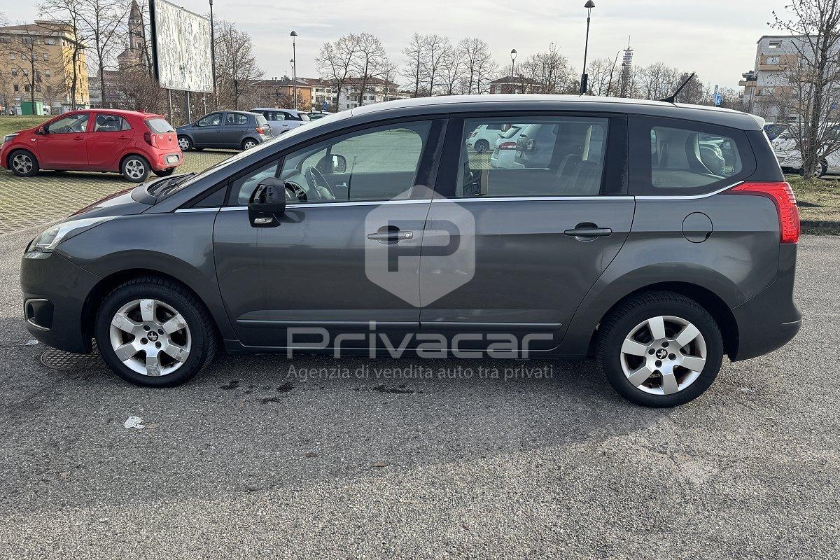 PEUGEOT 5008 1.6 HDi 115CV Business