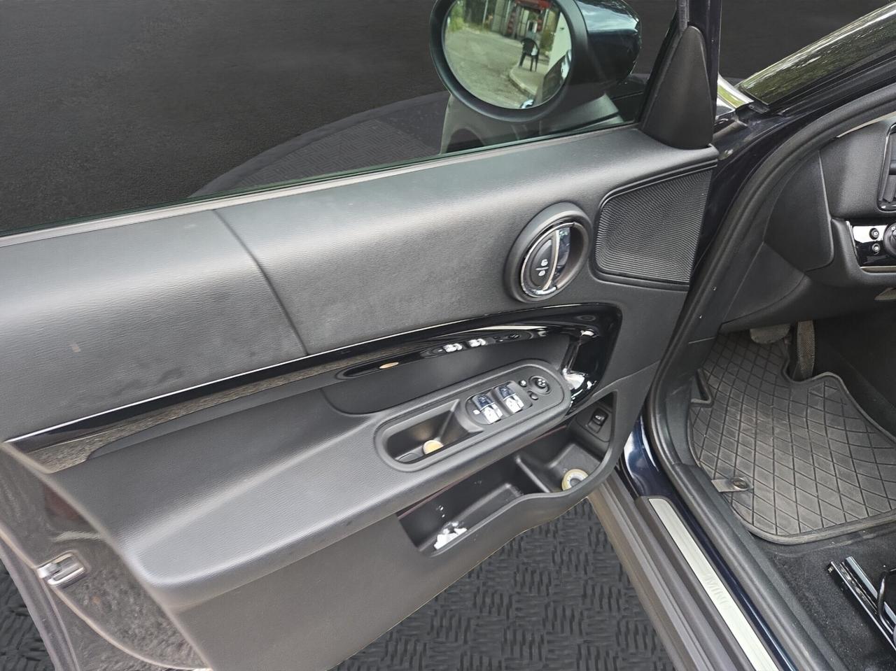 Mini Cooper D Countryman 2.0 SD Classic