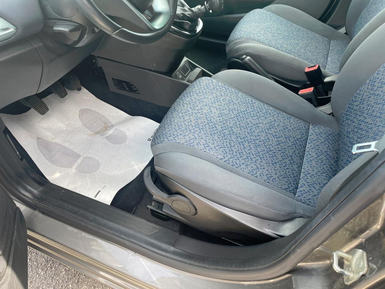 Lancia Ypsilon 1.0 FireFly 5 porte S&S Hybrid Gold