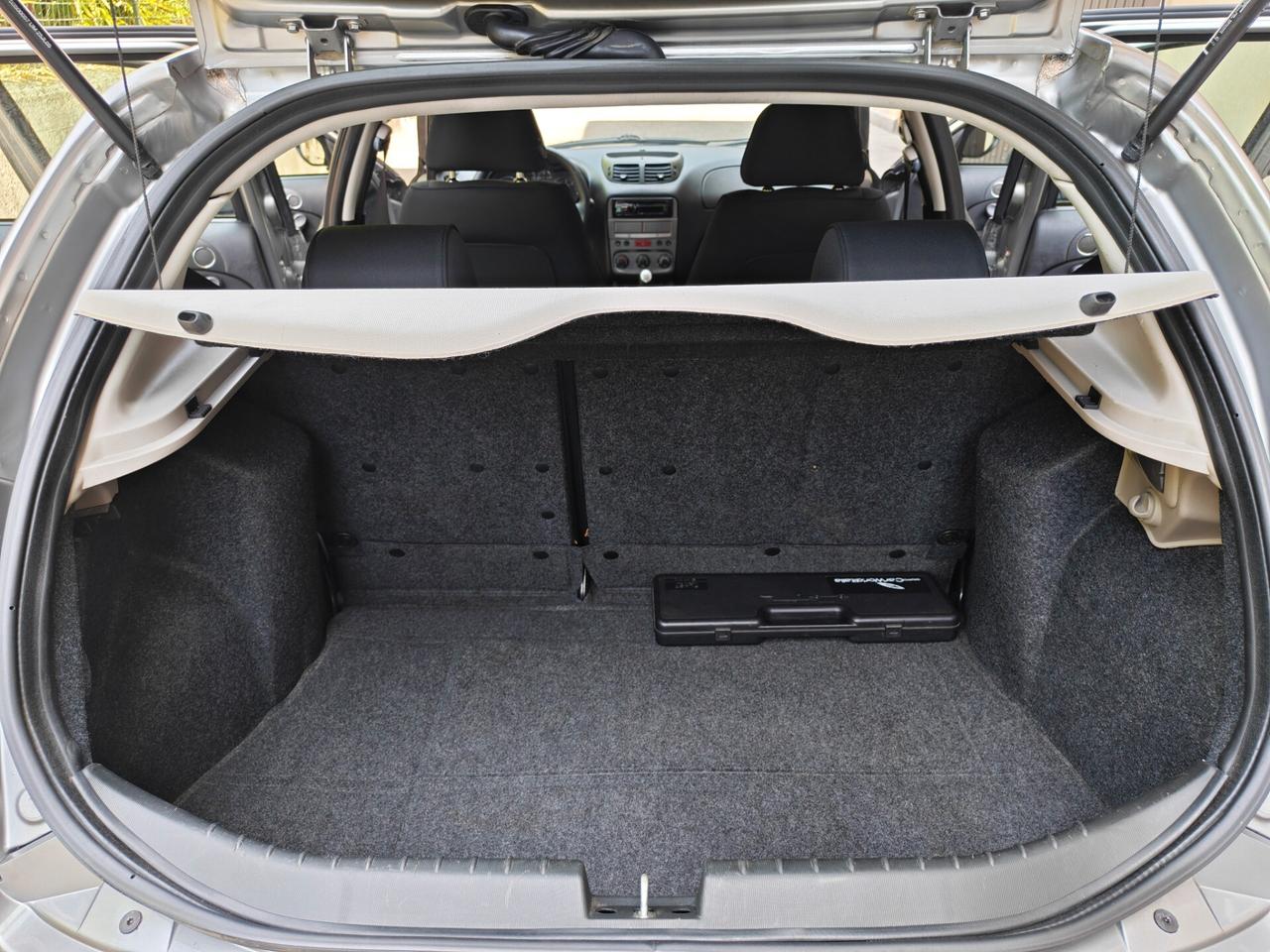 Alfa Romeo 147 1.6 BENZINA 105cv / 39.000km / Unipro