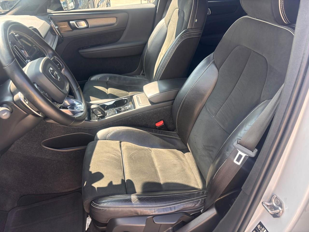 Volvo XC40 D3 R-design