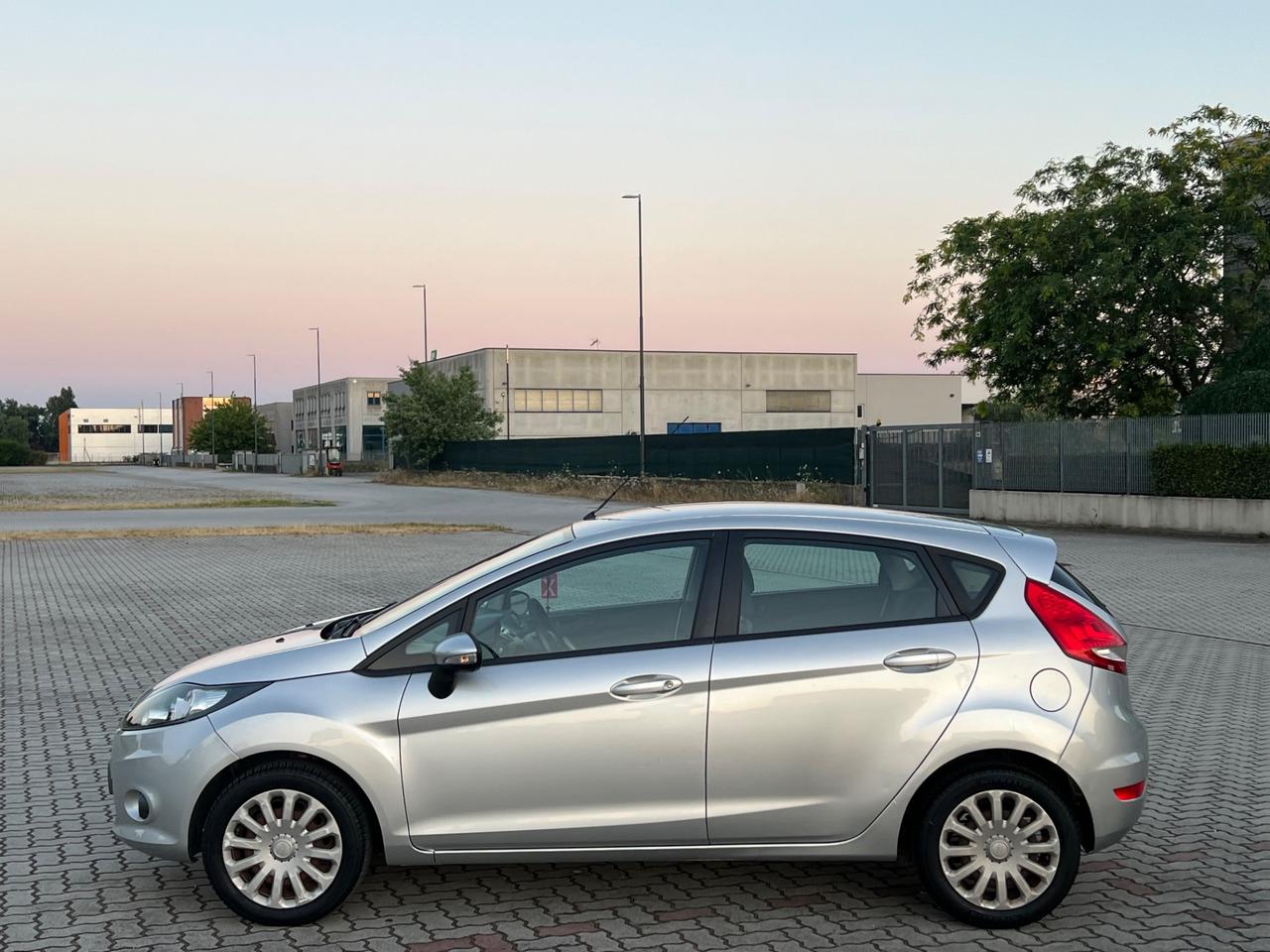 Ford Fiesta 1.4 TDCi 68CV 5 porte Titanium