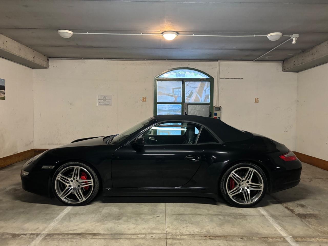 Porsche 911 997 Carrera 4S Cabriolet