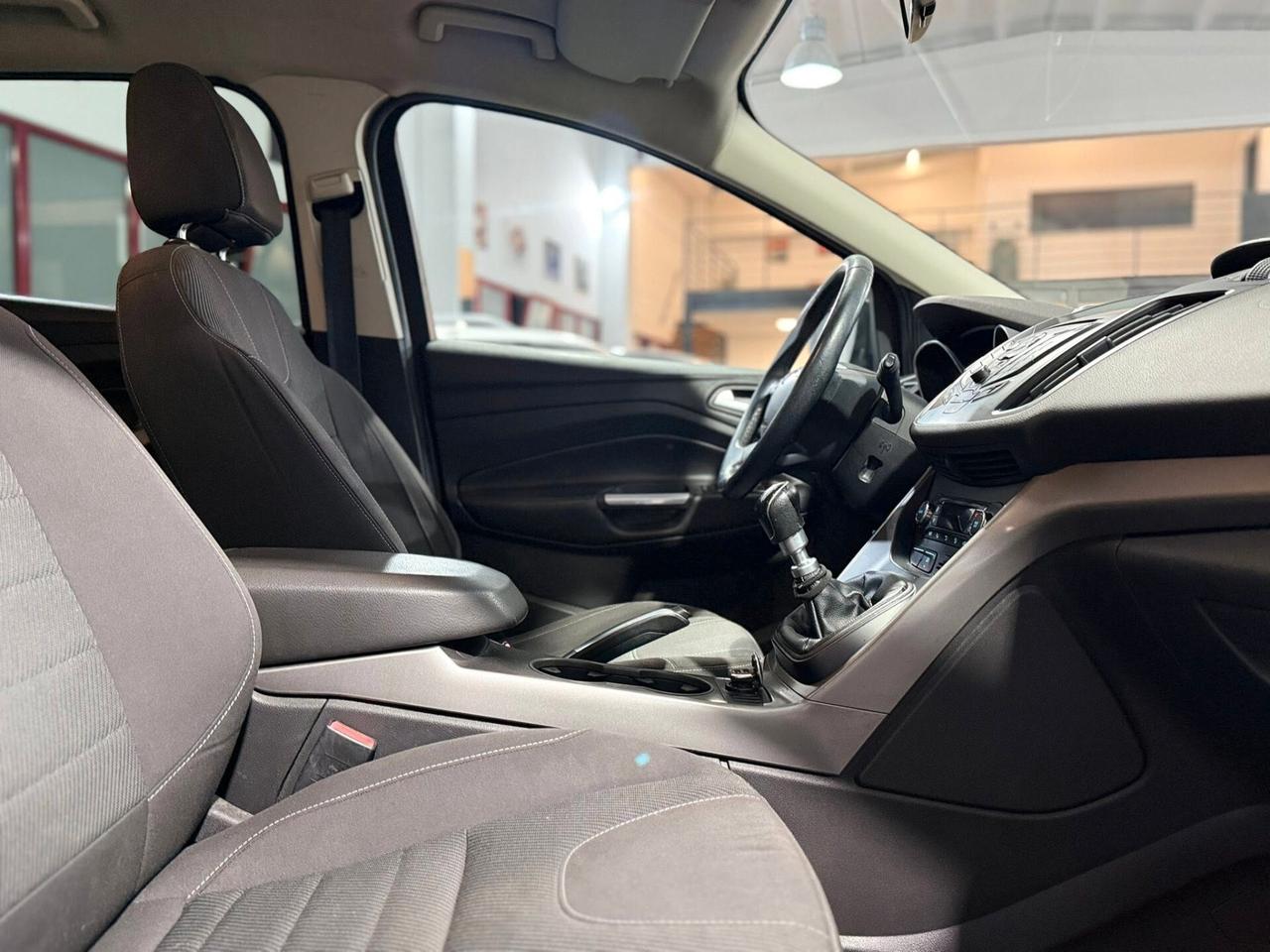 Ford Kuga 2.0 Tdci 140cv4WD Titanium 2013