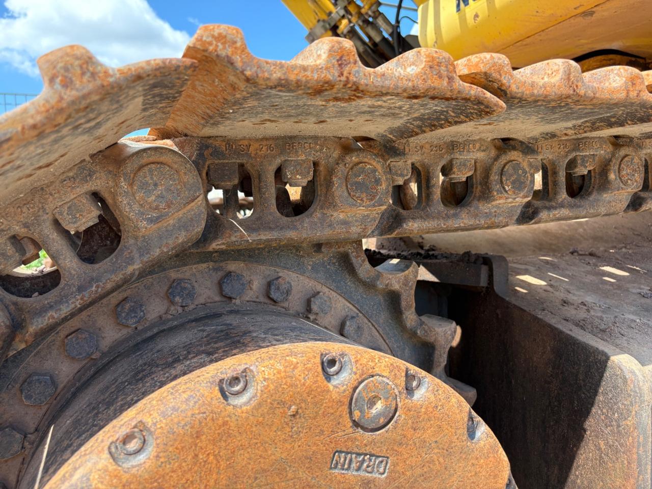 Escavatore New Holland E385B