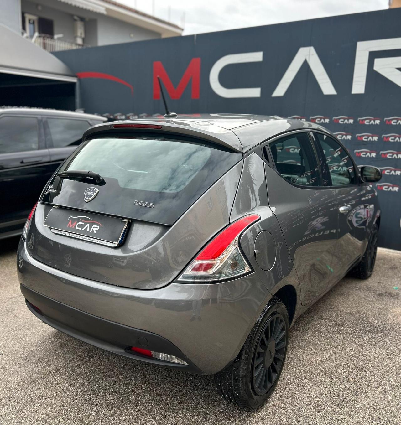 LANCIA YPSILON HYBRID 1.0 70CV