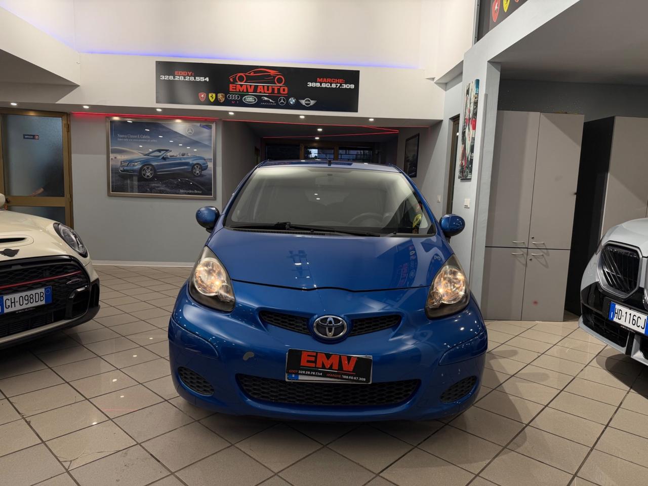 Toyota AYGO 1.0 12V VVT-I 5P M-MT (50 KW) automatica