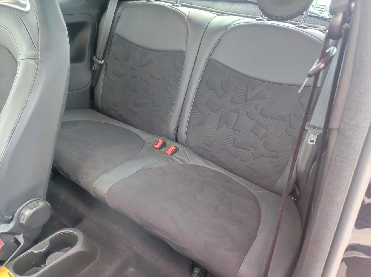 Abarth 595 1.4 Turbo T-Jet 165 CV Scorpioneoro