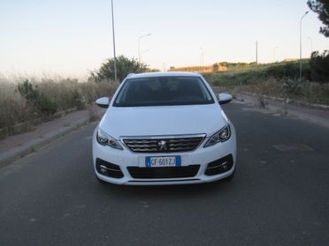 Peugeot 308 BlueHDi 130 S&S EAT8 Allure