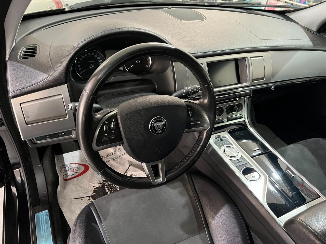 Jaguar XF 2.2 163 CV - Business Edition - 2014