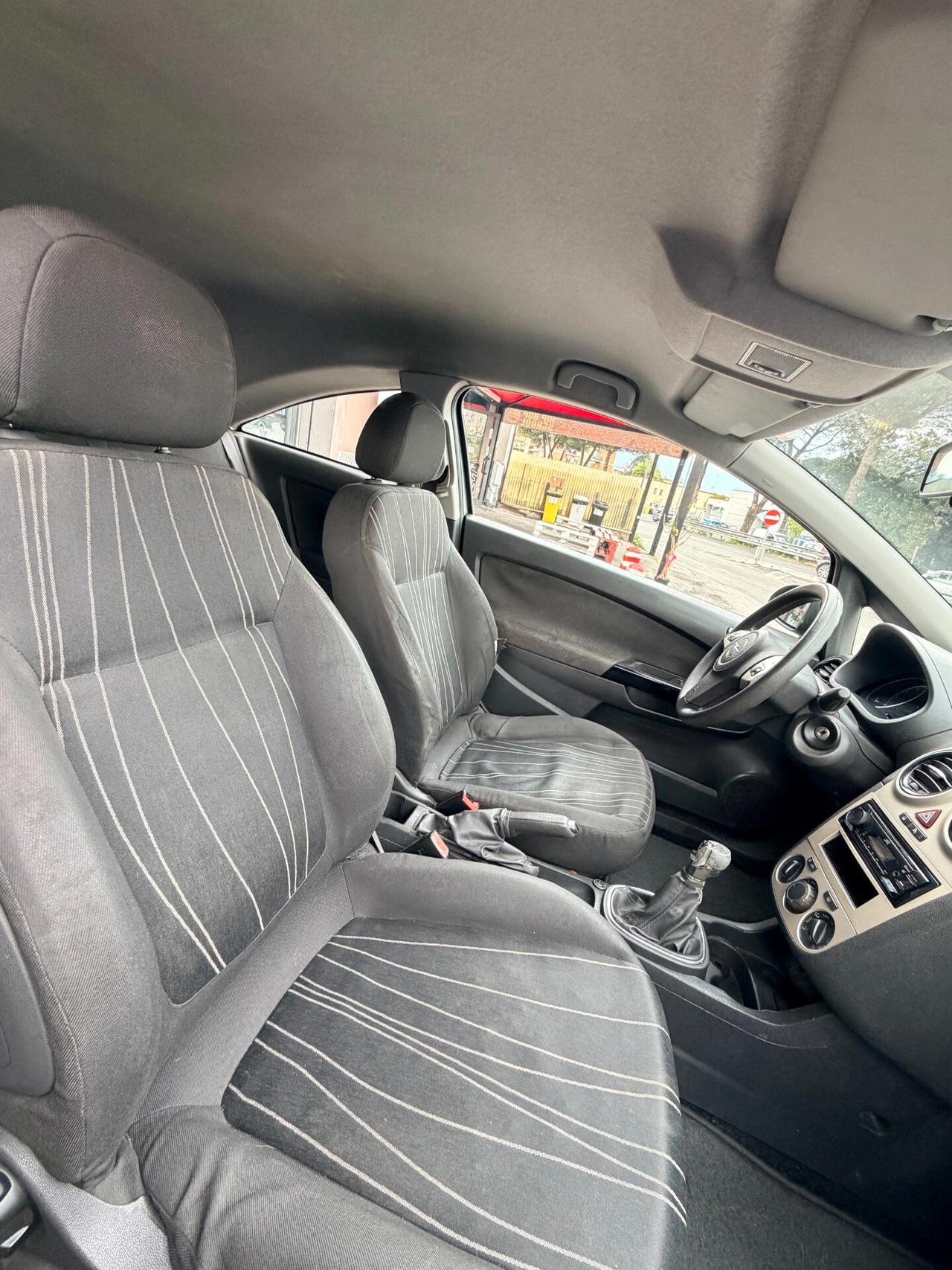 Opel Corsa 1.2 3 porte Club