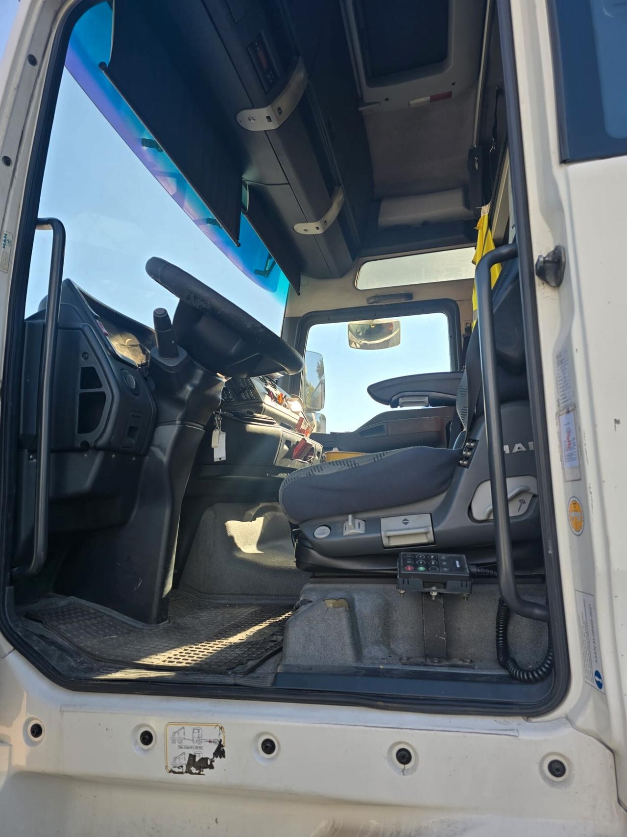 Trattore stradale Man TGA 18.480