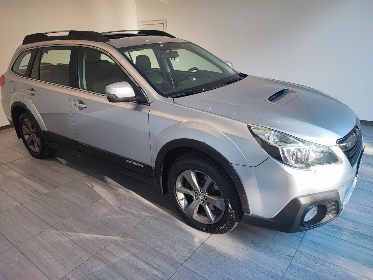 Subaru OUTBACK 2.0D Lineartronic Exclusive
