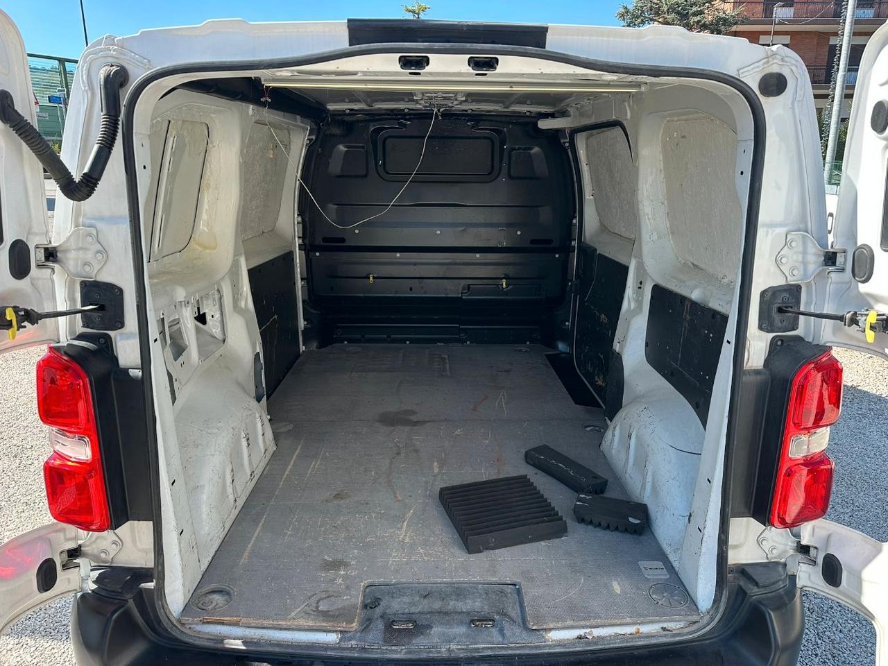 OPEL Vivaro L2H1 1.5d 120cv Essentia S&S mt6