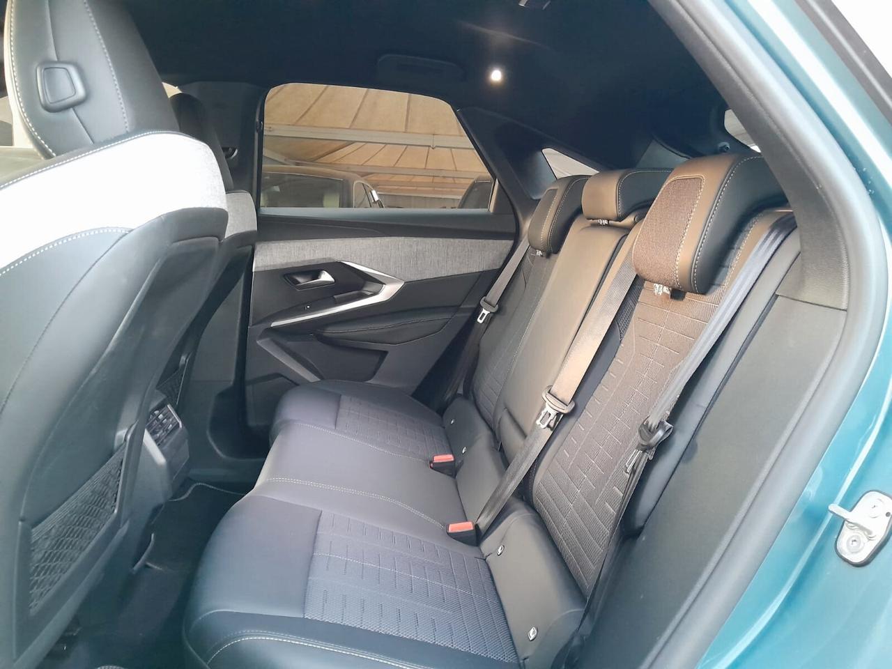 Peugeot 3008 Hybrid 136 e-DCS6 GT