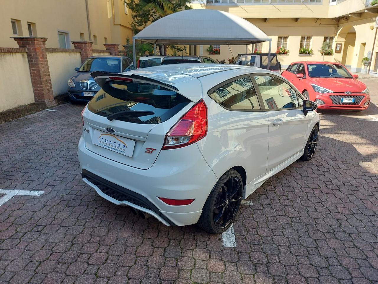 Ford Fiesta ST 1.6 EcoBoost ST Line