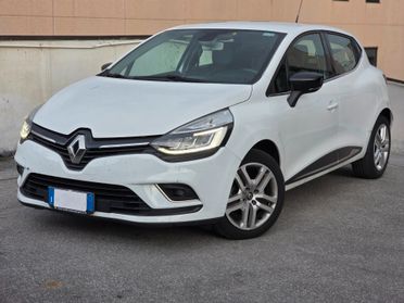 Renault Clio dCi 8V 90 CV 5 porte Moschino Intens
