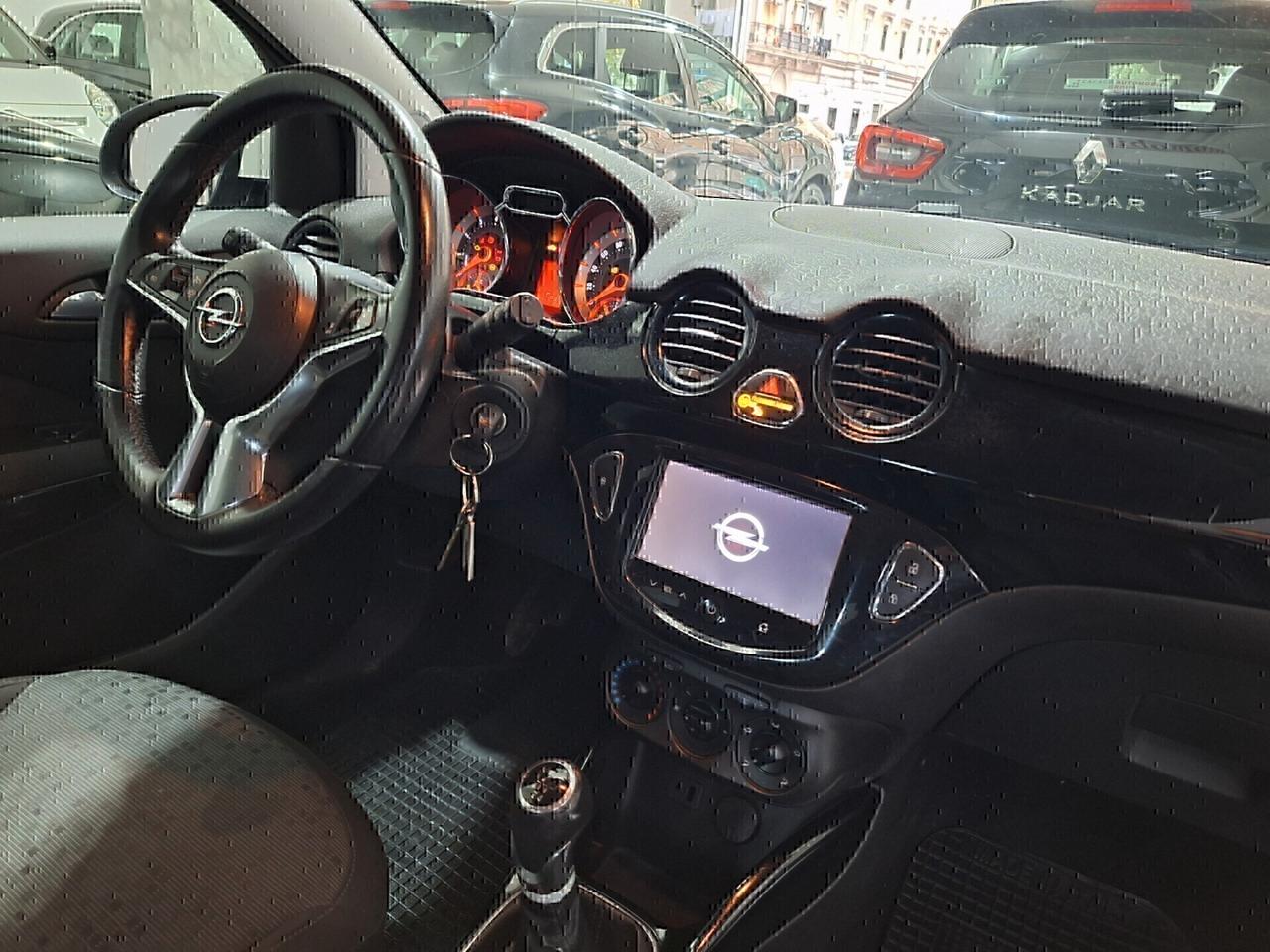 Opel Adam 1.2 69CV Slam 2015