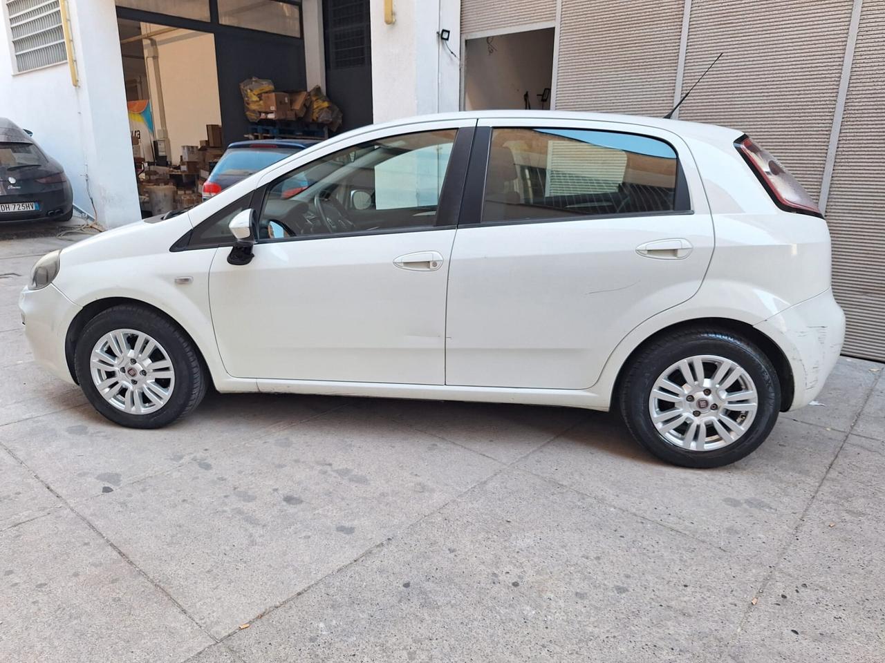 Fiat Punto 1.3 MJT II S&S 85 CV 5 porte ECO Lounge