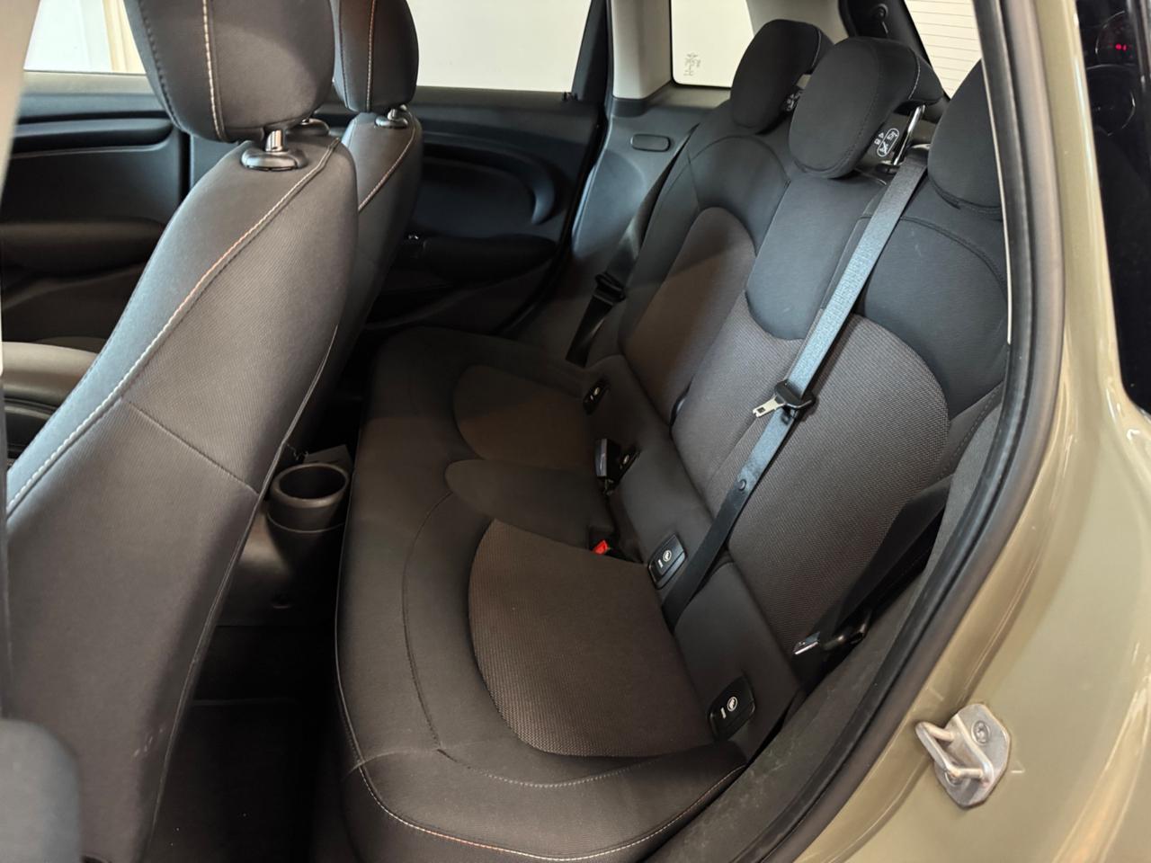 MINI 1.5 COOPER AUT. BUSINESS 5p. - MY20