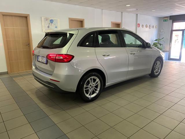 MERCEDES-BENZ B 200 d Automatic Sport