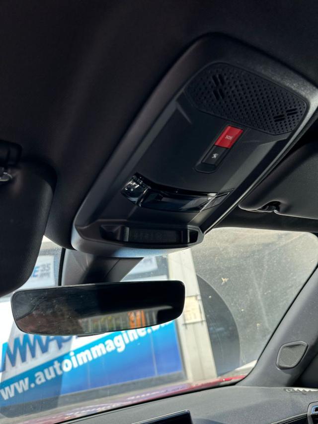 PEUGEOT 2008 motore elettrico 136 CV GT Pack